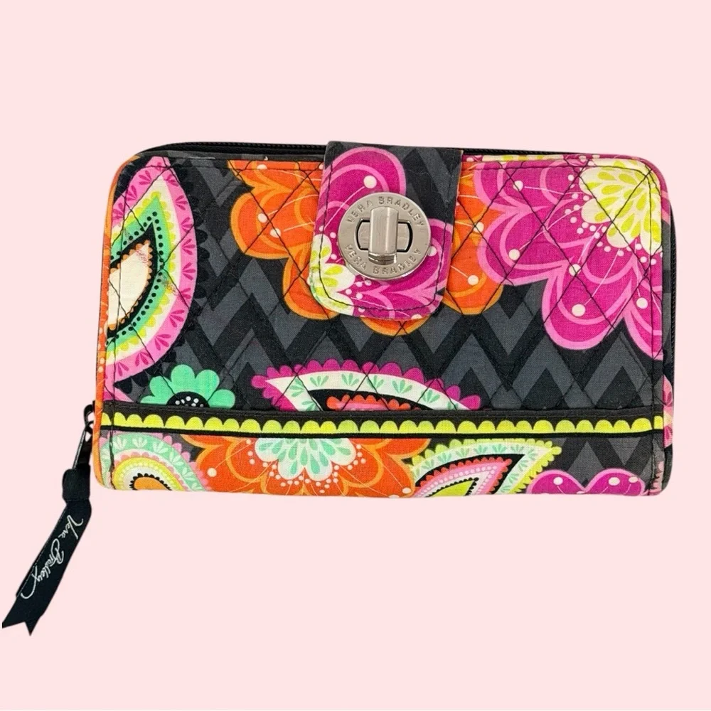 Vera Bradley Ziggy Zinnia Large Turnlock Organizer Wallet Retired Pattern EUC - Picture 3 of 5